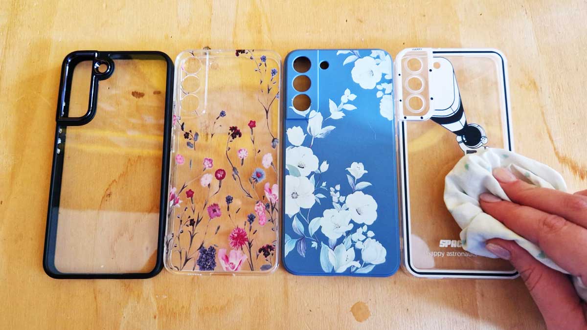 pulire-cover-cellulare