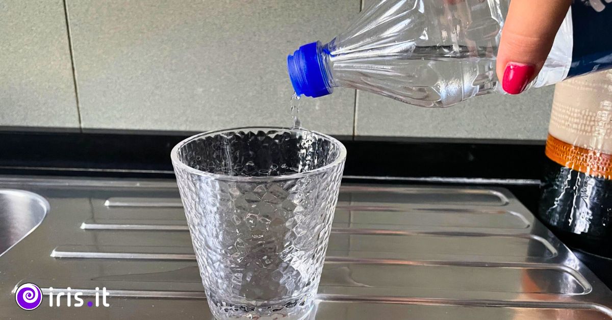 bicchiere aceto bianco di alcol